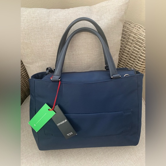NWT TUMI Medium Tote Valletta: Navy Nylon, Leather Handles, Zip Close, Name Tag - Picture 2 of 16